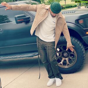 Shane Ray Instagram - Live your life without fear