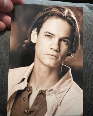 Shane West Instagram - Uh oh….
look what mama found 🫠 #tbt 

“First round” of headshots for this 18 year old.
Sepia tones and Boy Meets World hair. My gawd, this literally screams mid/late 90s 💇🏼‍♂️ 
#throwback #90s #googoo #gaga #nofilter