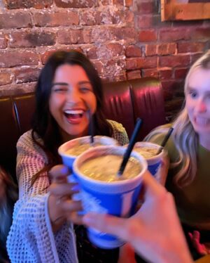 Shanley Caswell Instagram - Feelin super grateful for my female friendships and the planes, trains, and automobiles that help me sustain them 🤍