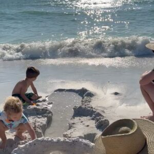 Shanley Caswell Instagram - it’s giving florida