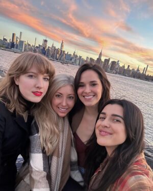 Shanley Caswell Instagram - Taylor Swift really had us living laughing AND loving