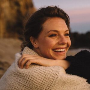 Shannon Lucio Instagram - Meet SISSY’s lead actress Eloise Mumford.

I had the pleasure of meeting Eloise while working on #TheRightStuffseries.  I had seen her before at auditions (and had seen her work in films like the #fiftyshadesofgrey series and shows like #ChicagoFire ), but I had never spoken to her.  She was the “competition,” and frankly, I was intimidated by her beauty.  So the first time I actually had a conversation with her, I was reserved, a little wary.  BUT I quickly realized that Eloise is an absolute gem of a human being.  She’s genuine, warm, caring, and funny.  The kind of person you just want to be around.  When I asked her to play Elizabeth and she enthusiastically said yes, I felt like it was some kind of validation of me as a person worth believing in.  She’s that freaking cool and amazing.  I know she will bring her giant heart and tremendous talent to this film, ensuring Elizabeth is a fully formed character whose struggles we can all relate to. 

If you haven’t checked out SISSY’s Indiegogo campaign yet (link in bio), please take a moment to do so to find out more about Eloise and the film. 

#womensupportingwomen #womeninfilm #independentfilm #femaledirector #sissythefilm #filmmaking #actress