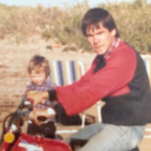 Shannon O'Connell Instagram - Today we should be celebrating your 65th birthday but instead you’ll be 25 forever 💔
#dad #myhero #myangel
