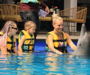 Shannon O'Connell Instagram - Now that was pretty special… 😍
#baliholiday2024 #makingmemories