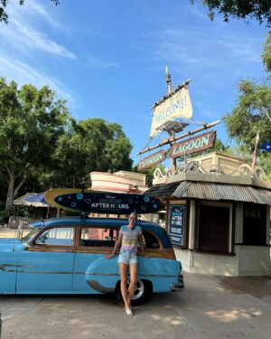 Shannon Stewart Instagram - Disney Download… for the scrapbook 🏰 ❤️

#disney #raleighinfluencers #marriedlife #antm #makingmemories #dreamsdocometrue