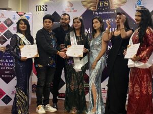 Shantanu Bhamare Instagram - I was Celebrity Jury & Supporting Partner for FLY SKY PRODUCTION's Mr & Miss Royal Glamour of Pune 2K23, Beauty pageant season 1 !💯👍

YouTube Link : https://youtu.be/d99XLjeC1_w

For latest updates and to watch my upcoming videos please Subscribe to  my YouTube Channel, Like and Comment on the Video on the YouTube ! 💯👍🙏🙏🙏 and Share / Forward it in all your Whatsapp Groups, in all your Contacts, with your Families, Relatives, Friends, Colleagues, in your various Associations and in your Wide Network 💯👍🙏🙏🙏

Show Organizer : Ajay Patil (CEO, FLY SKY PRODUCTION)

Juries :
Shantanu Bhamare (Bollywood Film Producer, Director & Actor)
Siddhi Gohil (Celebrity fashion Designer)
Sonali Kankhare (Fashion Designer)

Miss. Winner : Kamya Bhandari @kamyabhandari_0112
Miss. 1st Runner up : Aarti Mane
Miss. 2nd Runner up : Tanisha Limbkar tanishaaa__42
Miss. Best Smile Chhaya Khabale @chhaya.khabale
Miss. Best Ramp Walk Vijaya Makasare @vijjju2499
Miss. Best Attitude Vanshika Jaiswal @itsme__shivu996

Mrs. Winner : Kajal Kamble @kajuuu05
Mrs. 1st Runner up : Pooja Ghatule @p_ghatule
Mrs. 2nd Runner up : Pooja Bangad itspooja_b_official

Mr. Winner : Ashutosh Sankaye Patil @ashutoshsankayepatil
Mr. 1st Runner up : Ritesh Thorat @ritesh__thorat__offical
Mr. 2nd Runner up : Abhishek Swami @abhiswami1988

Teens Winner : Sharvari Kamble @__sharu7__
Kids Winner : Mahirah Shaikh @queen_mahirah_
Teens. Photogenic Face Vaishnavi Badgujar
Kids. Best Smile Savi Kulkarni
Kids. Best Attitude Manva Pangaonkar
Kids. Best Attitude Vedika Kayamkhede