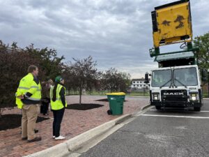 Sharice Davids Instagram - Waste Management put me to work for today’s #SharicesShift! We visited a WM facility in KCK and then collected trash at homes in Shawnee. I got to chat with local workers about how my bipartisan law to support woman truck drivers is helping combat our current truck driver shortage.