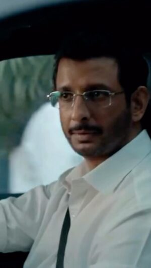 Sharman Joshi Instagram - This Year gave me Kafas for which I’m extremely Grateful & Thankful. Thank you amazing 2023. 

Looking forward to an even more amazing 2024. 

#grateful #kafas #2024 #humble