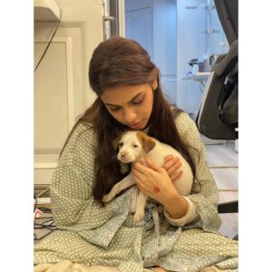 Sharmin Segal Instagram - #heeramandi BTS! Soo many memories made in the last 3 years! It is impossible to fit it all into one post! So many people that have been so supportive and kind. Thank you to everyone that was a part of this very special project love youu all! ❤️

1 2: Pizza is the best food. 🍕 @aslisona 

3: Farida ma’am always rocking 🤘🏽 

4. Sisterhood ❤️ @aditiraohydari 

5. Motherhood ❤️ @m_koirala 

6. The best person I know 👯‍♀️ @segalsimran 

7. Music is essential 🎶 

8. Rani 🐶 the Best Heera Puppy 

9. Once a costume AD, always a costume AD 😋

10. Fida fan for life!! @fardeenfkhan 😍 @hemachoudharyy
