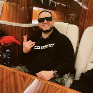 Sharo Torres Instagram - No vas a entender pero tampoco te lo voy a explicar. Lo unico que voy a decir es que seguimos modo #Premium⛽️ en via a #la167⛽🏁🔜