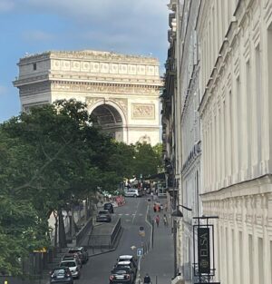 Sharon Bialy Instagram - Je suis arrivée.