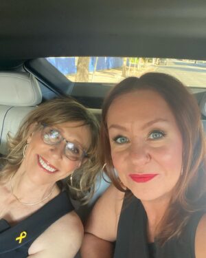 Sharon Bialy Instagram - On our way to @sagawards with my partner in crime @sherrythomaslane makeup @katierampey jewelry @berlingerjewelry @hbo #barry