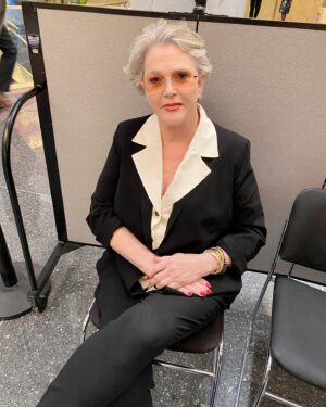 Sharon Gless Instagram - On my way in to do The Today Show @hodaandjenna.  It airs this Friday.  @Simonandschuster #ApparentlyTheirWereComplaints