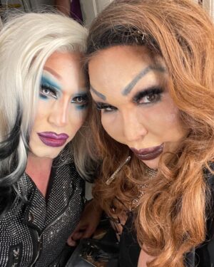 Sharon Needles Instagram - Where’s my table .. where the bottle?? Love this woman! #38FFF @the_glamorousmonique