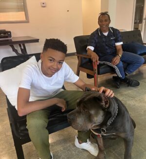Shaun Dixon Instagram - Hanging out with @americanxlbullypuppies. #puppies#americanbully #workingdog #industrydog #setdogs
