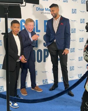 Shaun Dixon Instagram - @dhar.mann first feature film premiere. It was awesome! Amazing performances!
#dharmannfamily #dharmannactors  #dharmannstudios #dharman #bluecarpet #nike