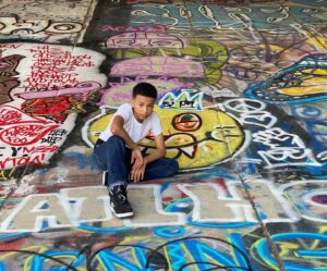 Shaun Dixon Instagram - Chillin 😎 

Peace, love, and blessings 
#dharmannfam #smile #childactor #explore #exploremore #nike #jordans