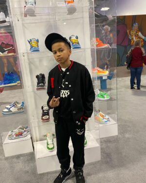 Shaun Dixon Instagram - I had a great time @mckenzibrooke single release party. @bmikerob
@kaidoleeroberts @stevierayallen 

#dharmannactors #dharmannfam #exploremore #childactors #explore #nike #jordans