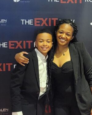 Shaun Dixon Instagram - #TheExitRow red carpet movie premiere. Thank you to my family that came out and supported the premiere of the film. Thank you @cine30.media for giving me this opportunity and believing in me. Thank you to the amazing cast and crew. Thank you @kimberlycrandall for helping me to become the best version of “BJ”, I appreciate you. Dreams do come true and please never give up on them.  So excited the journey has just begun. Love you all.
#childactor #industrykid #moviepremiere #trustingod #supporteachother #indiefilm #nike