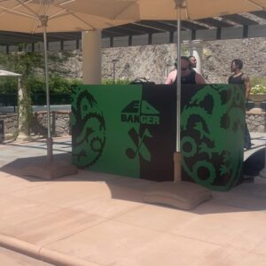 Shaun Ross Instagram - Standing strong with team BLACK this Coachella. #maxpartner @houseofthedragonhbo  and #teamblack or #teamgreen