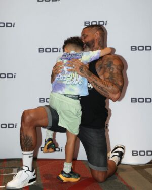 Shaun T Instagram - 🤯Who knew that 20yrs ago when I was introduced to @bodi I would one day be flexing with my son at their biggest event of the year? 🥰 And that made me think of how I am so thankful for the countless number of you that I have been honored to flex with throughout the time I have been partnering with @bodi . ➡️Keep DIGGING DEEPER YALL, no matter what 💪🏽 and LOVE YOUR BODY during the process.♥️ Lastly, it’s never about my newest program or the next program- ITS ABOUT YOU CHOOSING TO DO WHATS GOING TO HELP YOU STAY COMMITTED. 🙏🏽
#staythecourse