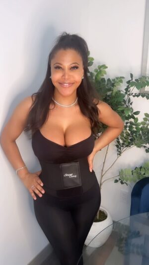 Shauna Brooks Instagram - Gratitude and happiness collide in this heartfelt testimonial from our beautiful patient @shaunabrooksofficial ❤️ It’s moments like these that fuel our passion for creating stunning transformations. Thank you for trusting us and sharing your experience ❤️

#lipo #plasticsurgery #liposuction #cosmeticsurgery #bodysculpting #beauty #plasticsurgeon #nyc #surgery #beauty #cirugiaplastica #bodygoals #skincare #glowup #lifechangingresults #breastaugmentation #patienttestimonial #plasticsurgeryjourney #patientlove #plasticsurgerymagic #shaunabrooks #theshaunabrooks #snatchedwaist #whatwaist