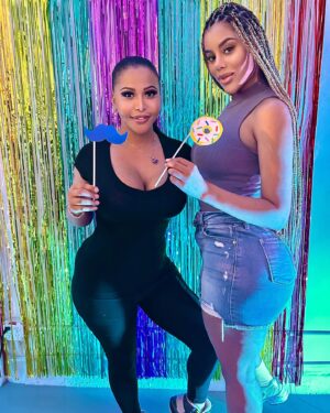 Shauna Brooks Instagram - @jasziworld 📸 Doing the Lort’s work & kicked off PRIDE with NewPrideAgenda wit my girl @sgolden___ 🙏🏽