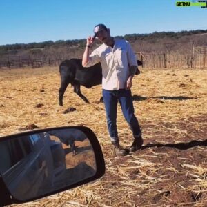 Shawn Morales Instagram - Living that farm / ranch life #honey