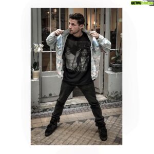 Shawn Pyfrom Instagram - old school fresh

custom jacket by: @guillaumeltz
photo by: @hipstercamera

___________________________

#customjacket #louisvuitton #yeezy #kanyewestlouisvuitton #sneakers #rarekicks #fashionphoto #teal #aqua #pink #blue #vintageshirt #tupac #biggie #rapshirt #hiphop #paintedjacket #artjacket #customjacket #truecolors #customclothes #customclothing #portrait #portraitphotography #fashion #fashionphotography #fashionart #artfashion #streetwear #urbanwear #streetfashion