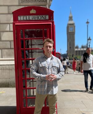 Shayne Topp Instagram - Met some of my favorite UK celebrities.