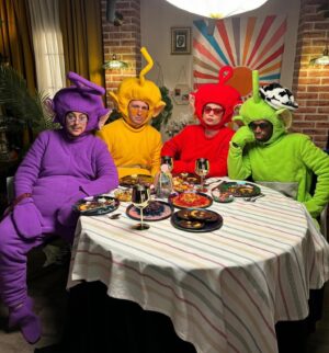 Shayne Topp Instagram - Tonight at 6pm PST. Live.smosh.com