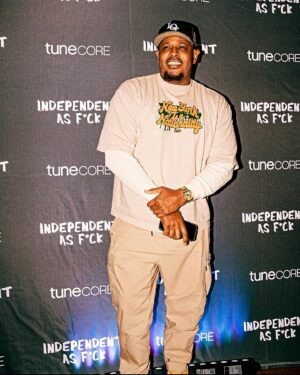 Sheek Louch Instagram - Hanging out Witt my brother @papoose and the good people @tunecore the other night for the (DRAMA KING) @djkayslay (ROLLING 200 DEEP) video premiere 🔥🔥🔥 #LOX #DBLOCK #HIPHOP @newyorkisanationality