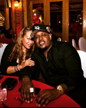 Sheek Louch Instagram - Hanging out with this beautiful lady tonight @nurse.mizzpy HAPPY VALENTINE DAY 💌 #LOX #DBLOCK #HIPHOP