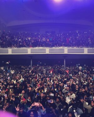 Sheek Louch Instagram - Last night was DOPE 🔥🔥🔥 another (SOLD OUT) show , y’all energy was insane ! Thanks for having us JERSEY @thelox @technicianthedj  @shariftours @freekeyyayo @mike_brinks  @tonymoxberg  @bigjusworld @bigmikeruler #LOX #DBLOCK #HIPHOP @1stladyel