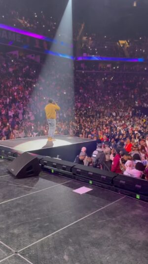 Sheek Louch Instagram - Hanging out with my brothers @thelox  the other night  at the  @barclayscenter  for our big sister @therealmaryjblige  #914 #DBLOCK #LOX #HIPHOP 🦍🦍🦍 @technicianthedj  @tonymoxberg  @bigjusworld