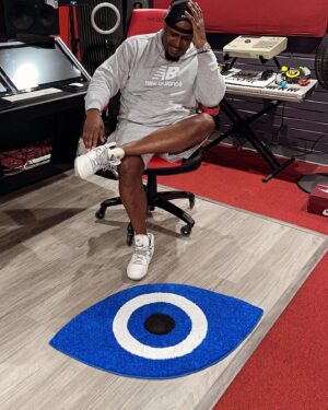 Sheek Louch Instagram - Shoutout to my brother @tonymoxberg my boy is working ! Lol he got his own weed strains, infused olive oils, candles @hiphopisanationality clothing line and more. And He  just dropped off this evil eye rug from his shop @ignitewellnesscandles x @bluebottomrugcompany keep the bad energy away from the studio 🎯🎯🎯
And we got Beautiful Struggle 4 on the way too 🔥🔥🔥 #DBLOCK #LOX #HIPHOP