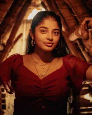 Sheela Rajkumar Instagram - In the right light, at the right time, everything is a extraordinary. 😍
💃

💃

💃

💃

💃

📸: @karthick_dhanush28 
🏠: @bamboohutz 

#sheela #explore #nature #travel #petlovers #smile #love #instagood #goodvibes #natureheals