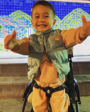 Sheena Sakai Instagram - Whose this Swaggy Kid is in his first trip to South Korea?!? 🤣🇰🇷🛩️🪩🎎