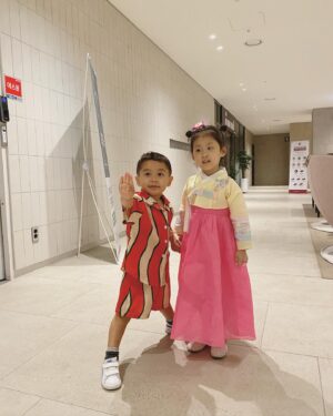 Sheena Sakai Instagram - Whose this Swaggy Kid is in his first trip to South Korea?!? 🤣🇰🇷🛩️🪩🎎