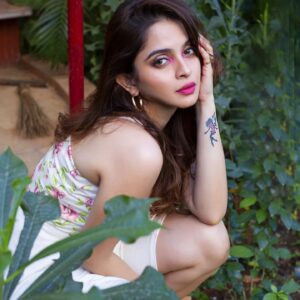 Sheena Shahabadi Instagram - No taking for granted....
#foryou 
#headturner