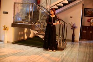 Sheena Shahabadi Instagram - Sometimes silence also talks…
#loveforblack.  #shootingdairies .  #trending