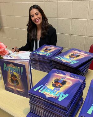 Sheetal Sheth Instagram - The good stuff. ✨❤️

Rounded out my DC trip with a visit to Rosa Parks Elementary School through @aobfound. These engaged littles not only had great questions, they made some great connections. 

Especially one kindergarten girl who shared that her classmate didn’t think she (or girls!) could have a Spiderman pencil.

I’m glad we squashed that nonsense early and reminded all the kids that there are no such things as ‘boy things’ or ‘girl things.’ 💪🏽

If your school or community would like me to visit, feel free to DM. I am booking for 2024-2025 school year and have two new books coming out soon! ❤️📚

#childrensbooks #bravoanjali #alwaysanjali #kidlit #neverdimyourlight #author #authorsofinstagram #teachers