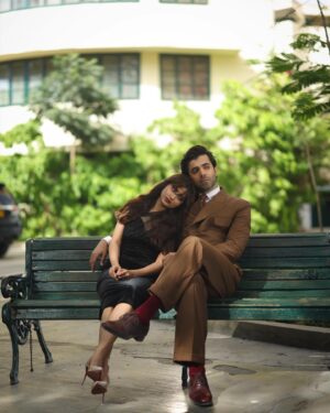 Sheheryar Munawar Siddiqui Instagram - @hellopakistan 

Concept, direction & styling: @emergencyroom19 @raoalikhan
Shot by:  @rizwan.haq 
wardrobe: @ismailfaridpk 
MUA: @n.gents