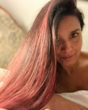Shelley Conn Instagram - Pink!! Loving your work @judy_butcherssalon 💝🙏🏽