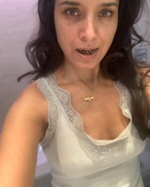 Shelley Conn Instagram - More Beelzebub pics from @goodomensprime