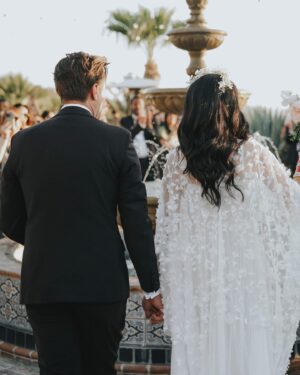 Shelly Bhalla Instagram - Sneak peak ❤️

So many more details, pics and videos of other events to come (mute me if it’s going to annoy you 🤣)

💕huge thanks to our beautiful family and friends who made this weekend so magical💕

📸 @jennysmithandco_ 
Venue @hummingbirdnestevents 
Planner @alwaysandforeverevents
Lehenga @ayushibhasinofficial 
Dress @amandajamesdesign cape and @nililotan slip dress 
HMU @violetartistry 
Lashes @lashandbeautybychika 
Videographer @anatoliykweddings 
Rentals @arentalconnection 
Music @ambianceav @soundnationla 
Dhol 🥁 @m2ray_ @jupgonthebeat 
Catering @manoharsdelhipalace 
🐎 @savannahrosecarriages 
💍 @kcsukamto 
Jewelry @anomjewels 
Mehendi / henna @mehndibymasu 
Flower garlands #flowersbymaria in Simi Valley 

(If I missed anyone please let me know and I’ll add)