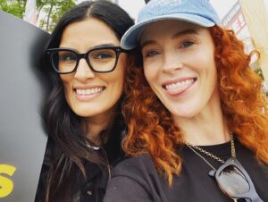 Shelly Bhalla Instagram - Union solidarity with the Jane the Virgin writers/fam❤️💪🏽#wgastrong #sagaftra #unionstrong #minireunion