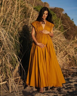 Shelly Bhalla Instagram - Diwali 💫 pics 
7  months 🙏🏽❤️

📸 @violetartistry