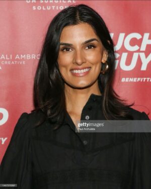 Shelly Bhalla Instagram - ❤️annual holiday event for Toys for Tots❤️hosted by @blakecoopergriffin @pejvahdat @sterlingsulieman @kylemckeever @sunkrishbala