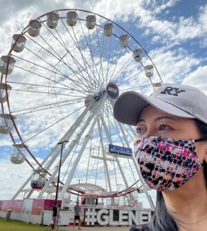 Sheren Tang Instagram - 阿德萊德是個澳洲小城市比較純樸安靜，去那裡都不遠，氣候暖和不太冷但有點乾，可跟北京相比沒什麼😂
#認識了很多熱情親切的教會朋友#
#人口不密集空間感足夠#
#天空很藍#